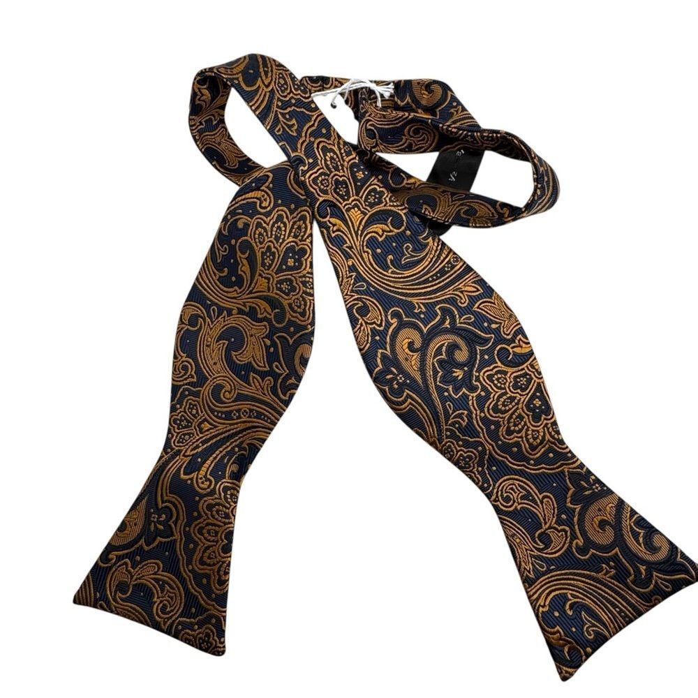 Adjustable Navy Blue Patterned Bow Tie